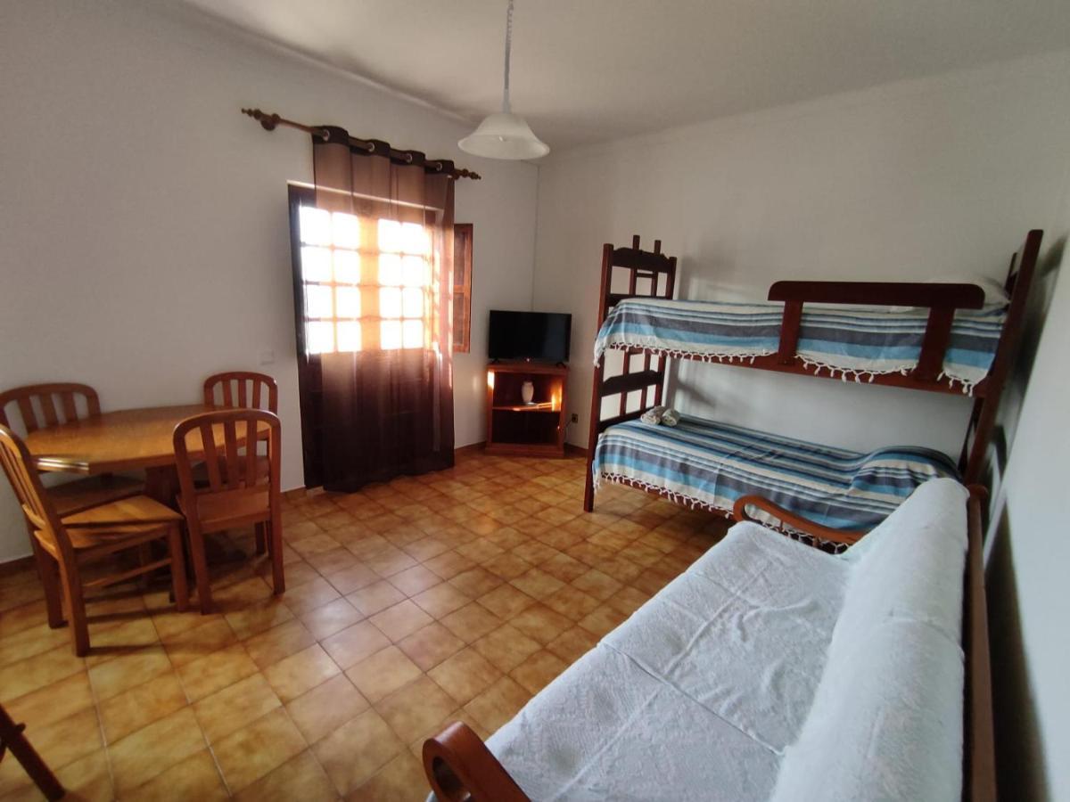 Rosa Casa de hóspedes Porto Covo
